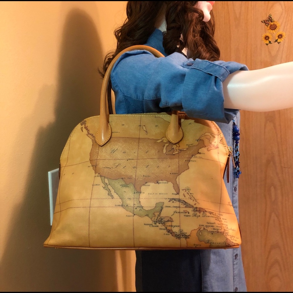 Alviero Martini Handbag